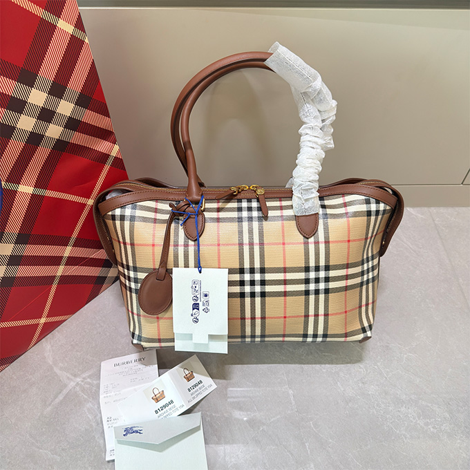 burberry vintage check zip small tote bag